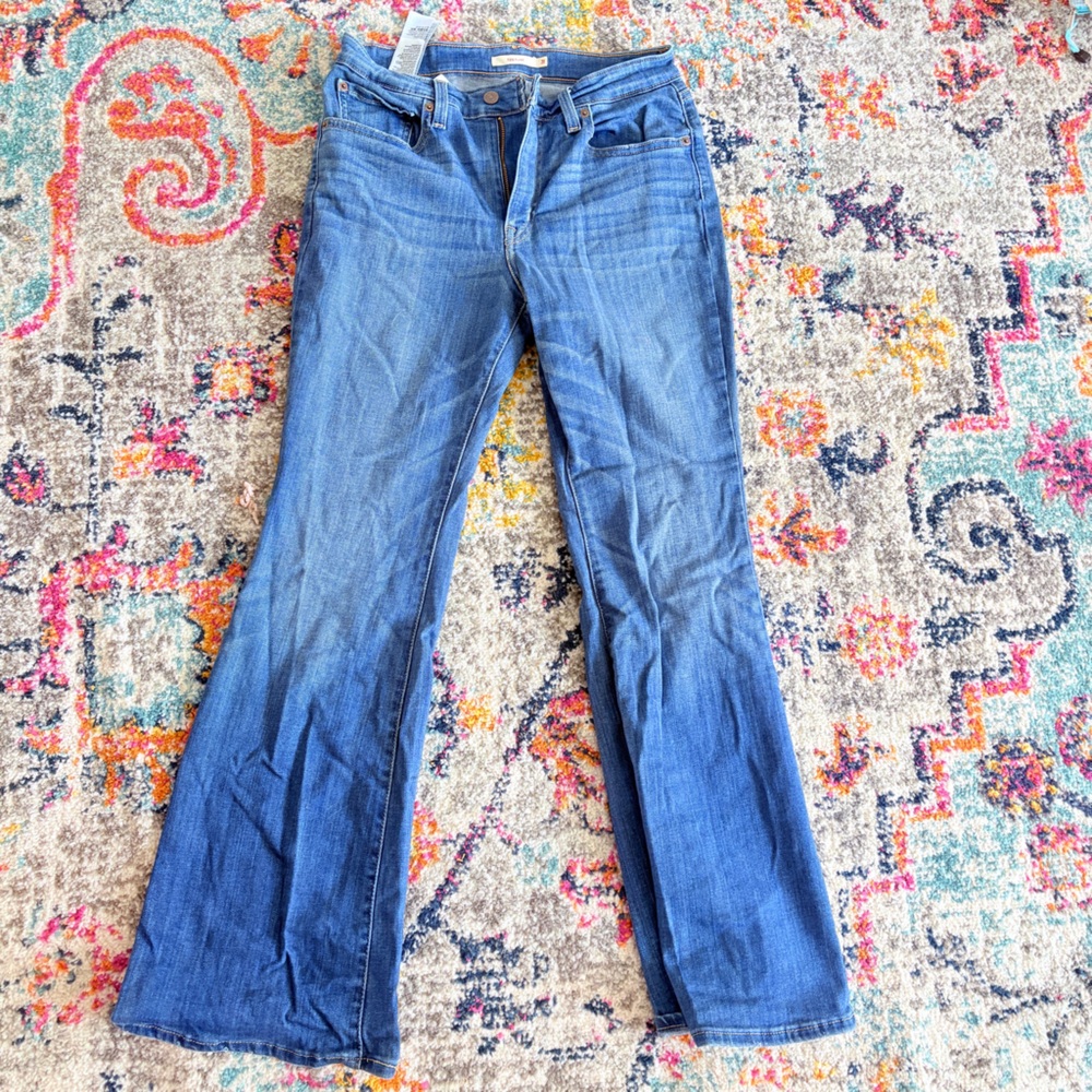 Levi's Women's Flare Jeans in Deep Blue Regular length